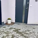 Διαμέρισμα Lakowa Z Tarasem