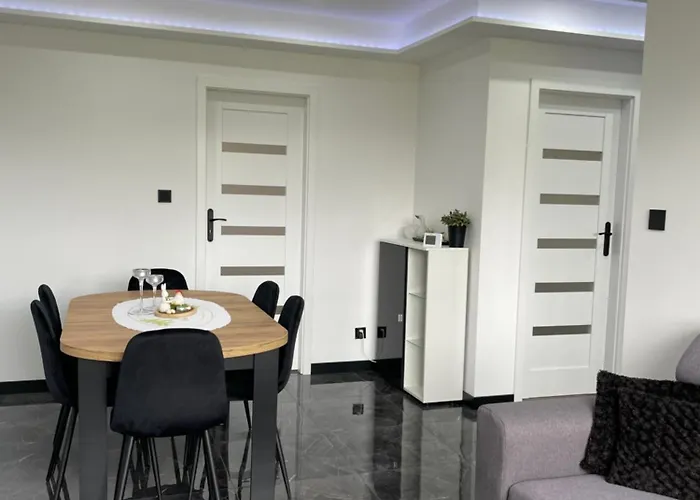 Lakowa Z Tarasem * Brodnica (Kartuzy)